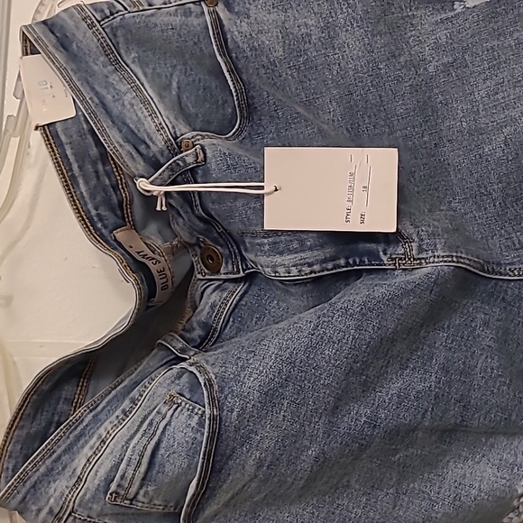 Capri - Picture 2 of 4